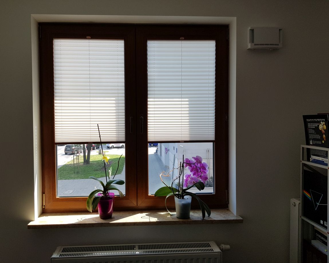 plisa, montaż do listwy przyszybowej, kolor biały